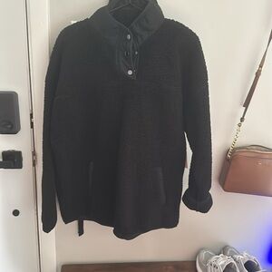 Women’s pull over Sherpa